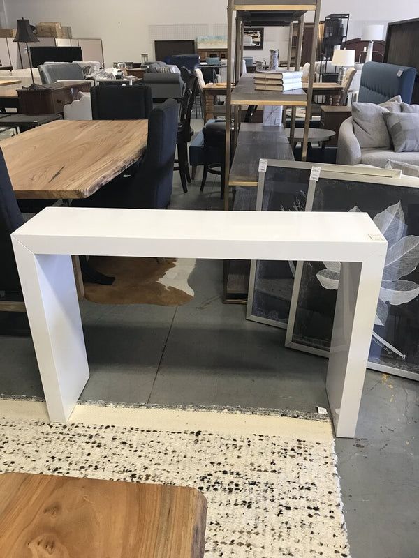 White Lacquered Entry Table