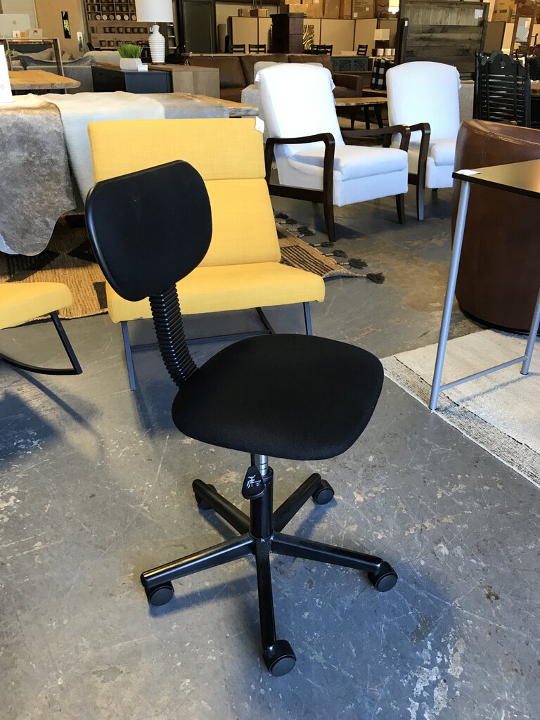 Black Desk Chair