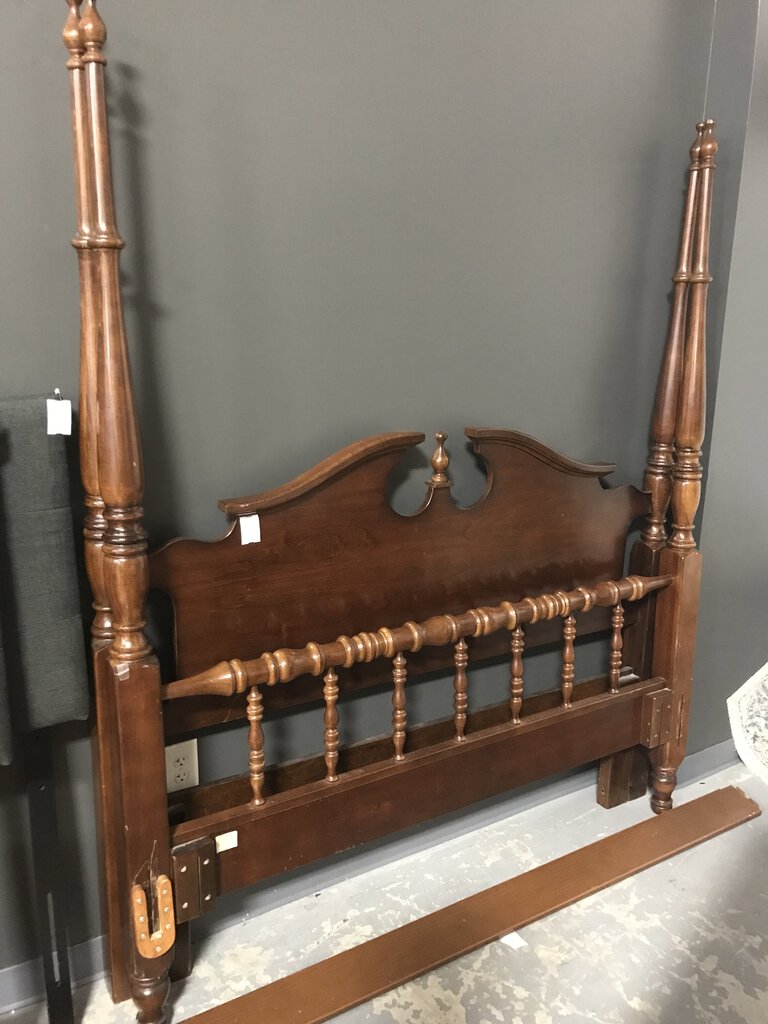 Antique 4 Poster Queen Bed